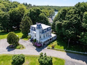 1860 E Main St in Mohegan Lake, NY - Building Photo - Building Photo