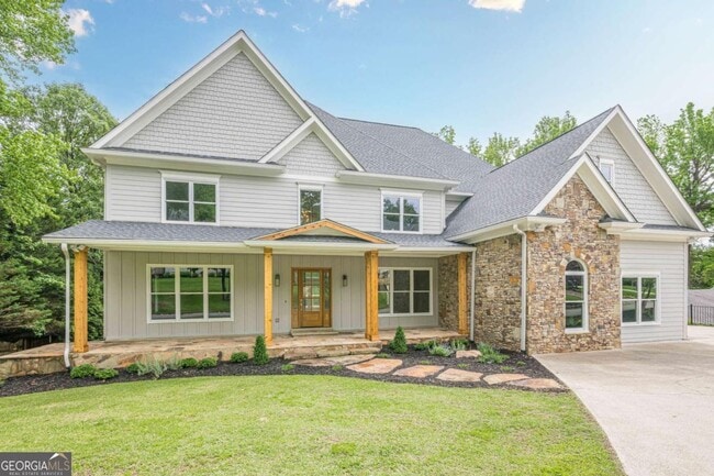 property at 2555 Chattahoochee Ln