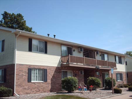 Orchard Apartments in Millington, MI - Building Photo