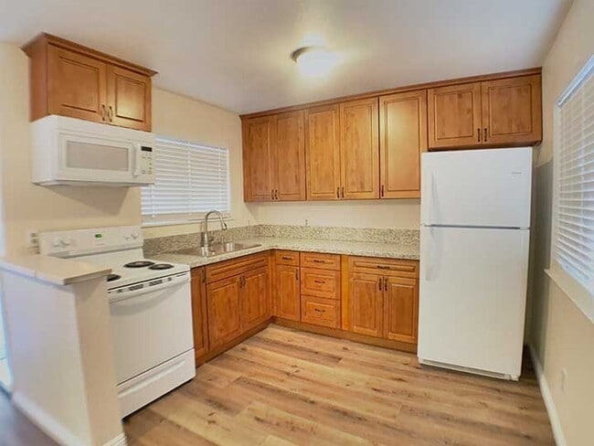 1632 Broadway in Placerville, CA - Foto de edificio - Building Photo