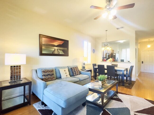 3306 Calabria Ave in Davenport, FL - Building Photo - Building Photo