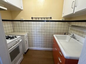 455 Peckham St in Fall River, MA - Building Photo - Building Photo