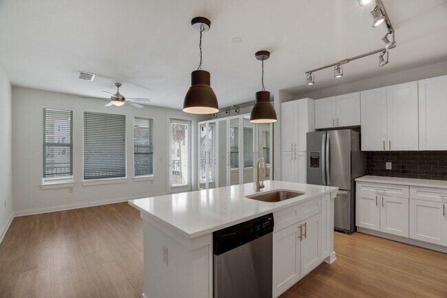 property at 1900 Barton Springs Rd
