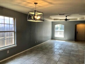 3610 Aguanieve Dr in Laredo, TX - Building Photo - Building Photo