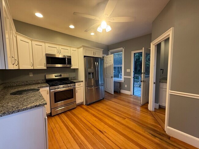 165 Granite St in Quincy, MA - Building Photo - Building Photo