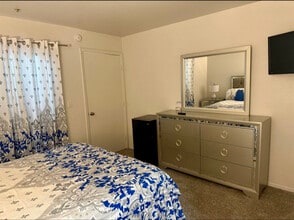 2275 Trail Blazer Blvd in Edgewood, FL - Building Photo - Building Photo