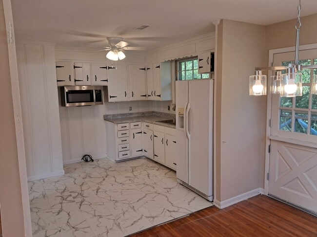 3729 Faulkner Dr in Nashville, TN - Foto de edificio - Building Photo