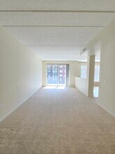 656 Pearson St in Des Plaines, IL - Building Photo - Building Photo