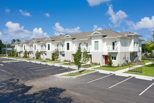 Aviara Lake Worth Apartments