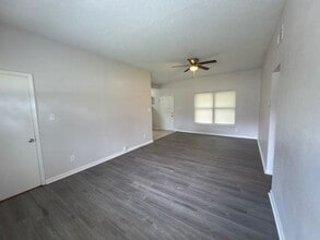 1204 Carthage Dr in Jacksonville, FL - Building Photo - Building Photo