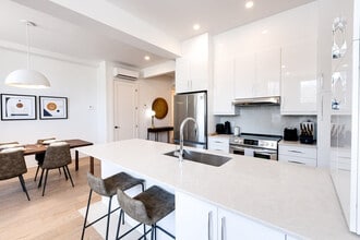 4500 Rue Hutchison in Montréal, QC - Building Photo - Building Photo