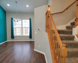 1220 Manchester Dr in Mundelein, IL - Building Photo - Building Photo
