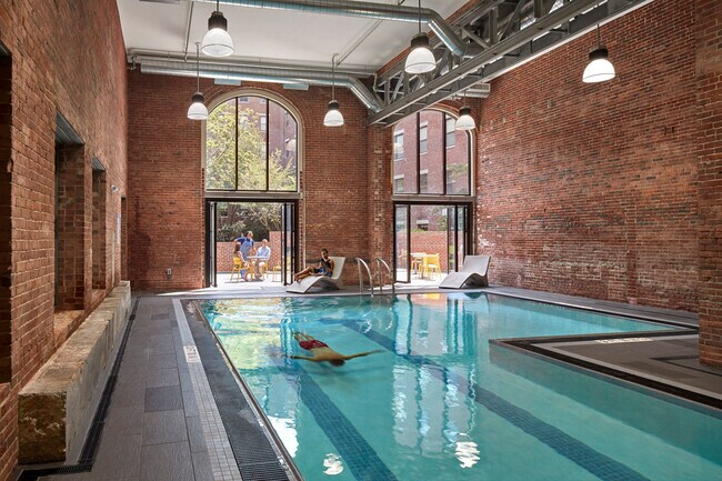 791 Tremont St, Unit E111 in Boston, MA - Foto de edificio - Building Photo