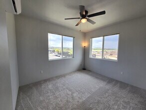 91-3575-3575 Iwikuamoo St in Ewa Beach, HI - Building Photo - Building Photo