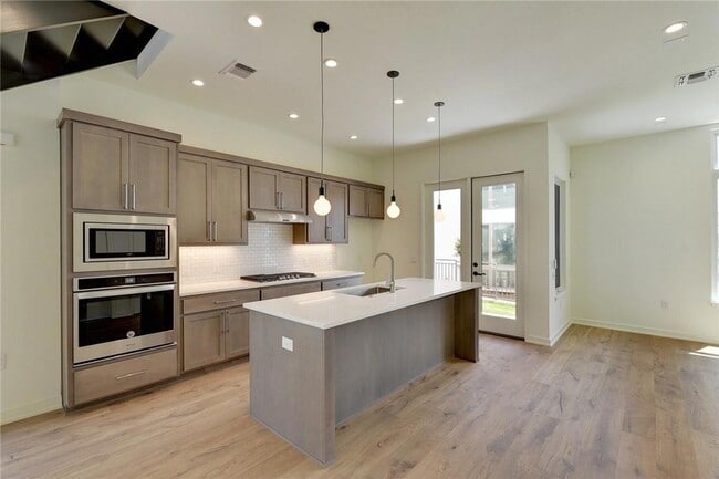 3303 Cantwell Ln in Austin, TX - Building Photo - Building Photo