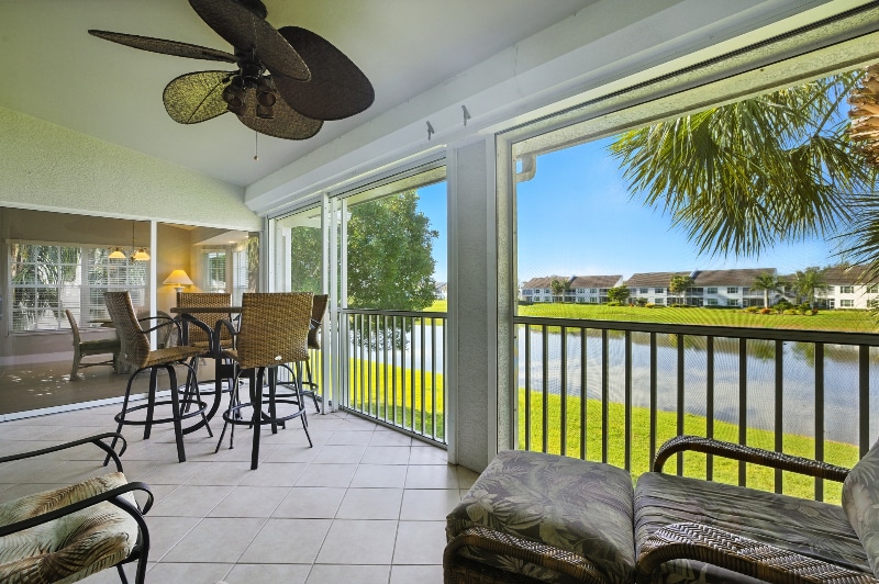 6000 Pinnacle Ln, Unit 2503 in Naples, FL - Foto de edificio