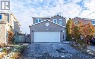 45 Dellano St in Markham, ON - Building Photo