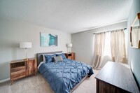 Nova Ridge Apartments in Charlotte, NC - Building Photo - Building Photo