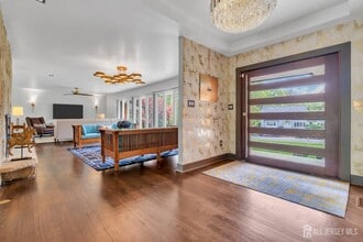 792 Partridge Dr in Bridgewater, NJ - Building Photo - Building Photo