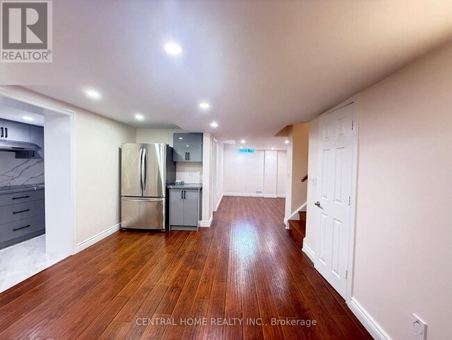 39 Kentland St in Markham, ON - Building Photo - Building Photo