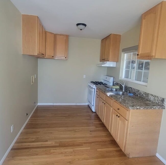 8059 Van Noord Ave in Los Angeles, CA - Building Photo - Building Photo