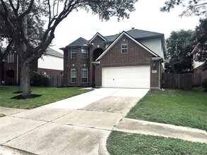 3623 Pine Valley Dr in Pearland, TX - Building Photo - Building Photo