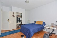 42 Orchard Rd, Unit U2 in Brookline, MA - Foto de edificio - Building Photo