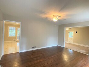 170 Caroline Ave in Athens, GA - Building Photo - Building Photo