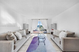 1400 SW 27th Ave in Miami, FL - Building Photo