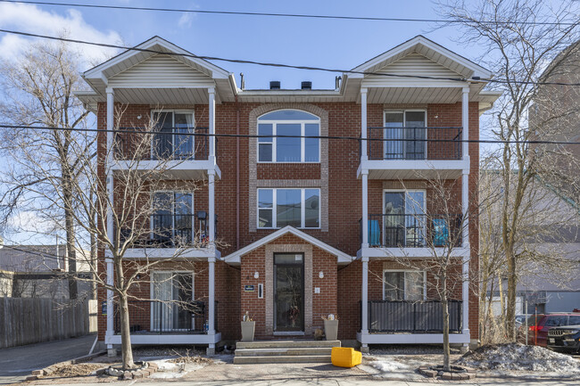 4 Armstrong St in Ottawa, ON - Building Photo - Building Photo
