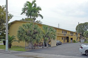 4361 NW 9th St Apartments