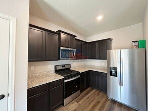 913 Twining Ave in Brighton, CO - Building Photo - Building Photo