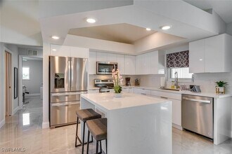 1509 NW 33rd Pl in Cape Coral, FL - Building Photo - Building Photo