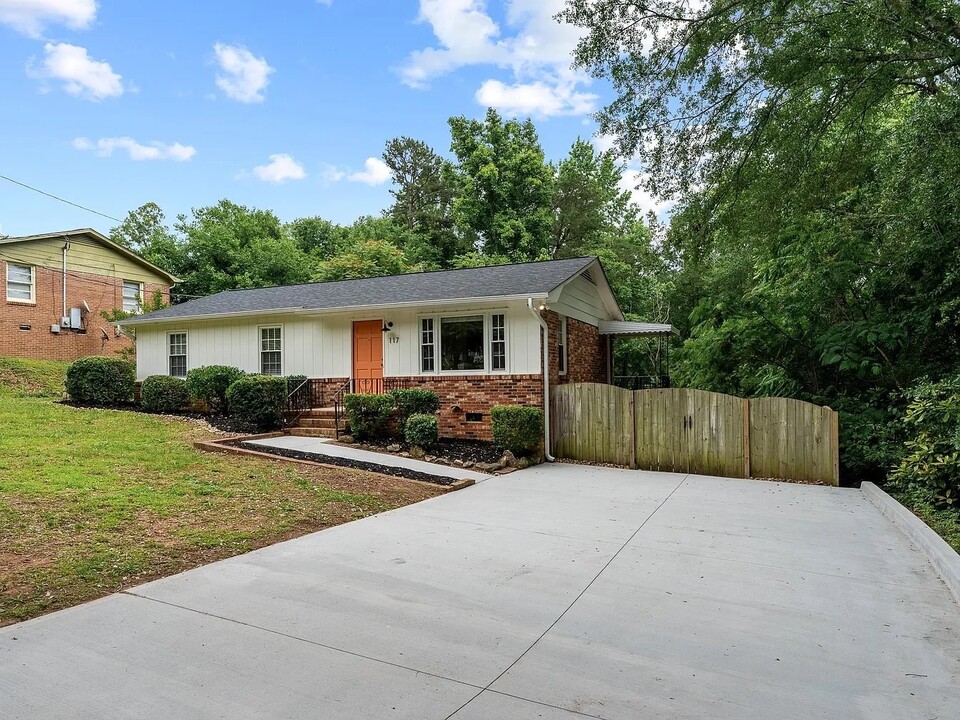 117 Lockman Dr in Greenville, SC - Building Photo