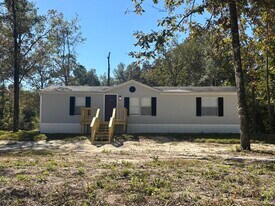 1895 Wild Cherry Dr in Tallahassee, FL - Building Photo