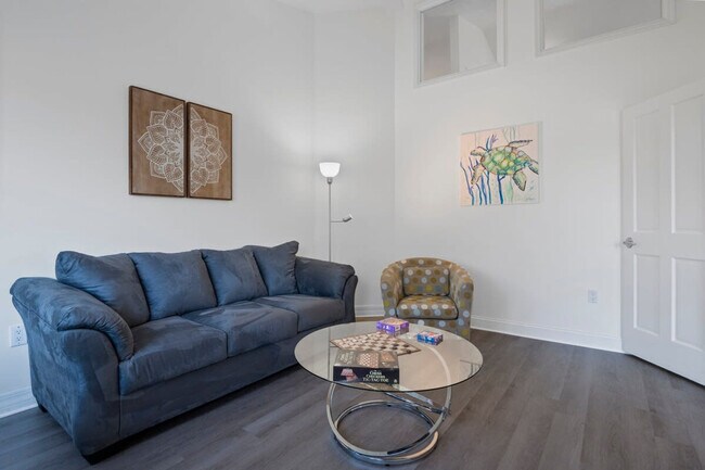 13 Cleveland Ct in Palm Coast, FL - Building Photo - Building Photo