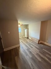 1320 W Sycamore St, Unit 1 in Pittsburgh, PA - Building Photo - Building Photo