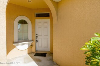 1275 Etruscan Wy in Indian Harbour Beach, FL - Building Photo - Building Photo