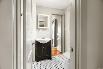 1724 W 19th St in Little Rock, AR - Foto de edificio - Building Photo