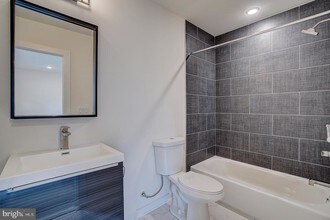 4829 Baltimore Ave-Unit -D in Philadelphia, PA - Building Photo - Building Photo