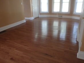 1204 S Cedar Ave in Owatonna, MN - Building Photo - Building Photo