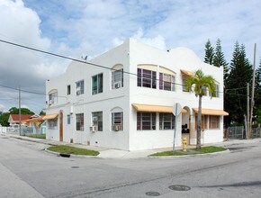 2804 NW 1st Ave in Miami, FL - Building Photo - Building Photo