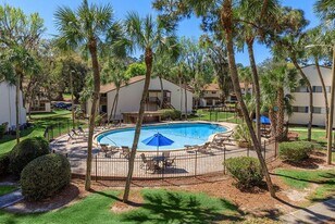 Sweetwater on 16th in Gainesville, FL - Building Photo