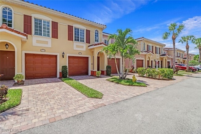 property at 10025 Villagio Gardens Ln