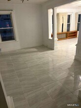 1821 E Main St in Waterbury, CT - Building Photo - Building Photo