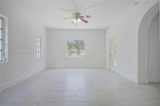 4607 Meridian Ave in Miami Beach, FL - Building Photo - Building Photo