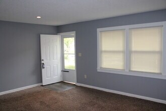 11309 Corrington Ave in Kansas City, MO - Building Photo - Building Photo