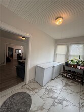 815 Carpenter Pl in Mamaroneck, NY - Building Photo - Building Photo