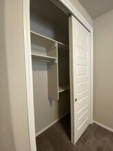 6316 Kestrel Dr NE in Rio Rancho, NM - Foto de edificio - Building Photo