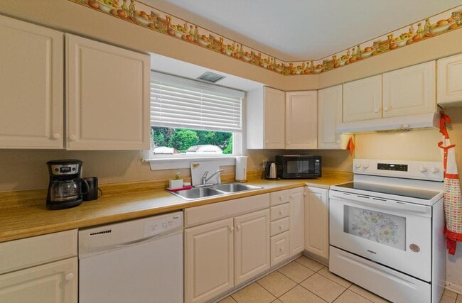 property at 3600 Bennett Rd